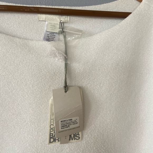 Barefoot Dreams CozyChic Ultra Lite Ocean Breeze Poncho OS Plus in Viole… - Picture 4 of 7